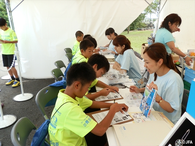 第38回全日本少年サッカー大会　コミュニティプラザも賑わっています！協賛社ブースをご紹介①