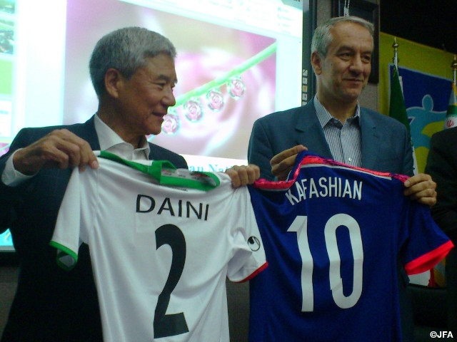 イランサッカー連盟とパートナーシップ協定を締結