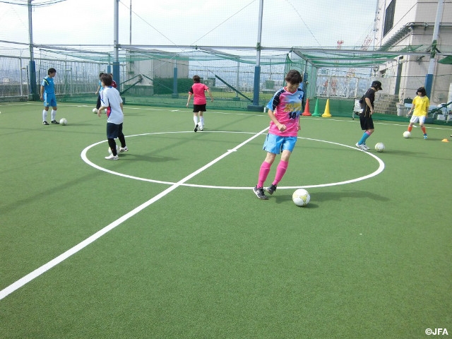 JFA Nadeshiko Hiroba held in Coerver Coaching Soccer School Lumine Tachikawa Class (Tokyo)