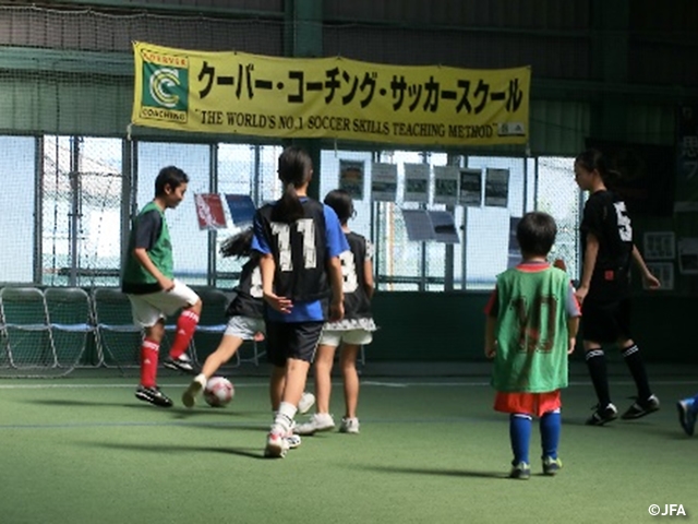 Jfaファミリーフットサルフェスティバル 香川県のトキワフットドームに 約50人が参加 Jfa 公益財団法人日本サッカー協会
