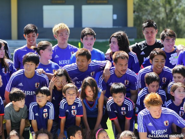 SAMURAI BLUE work on physicality in preparation for AFC Asian Cup