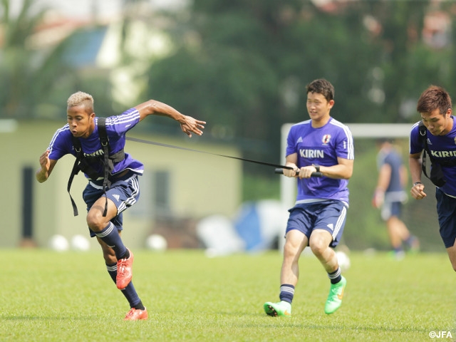 U-22 Japan squad practice lively to prepare for AFC U-23 qualifier (3/23)