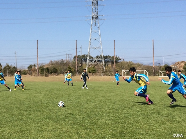 Japan U-18 team had the last day of its training camp (28 March)