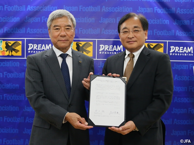 JFA cooperate with TEIJIN to establish Collaborative HR Development Hub to cultivate international resources through football