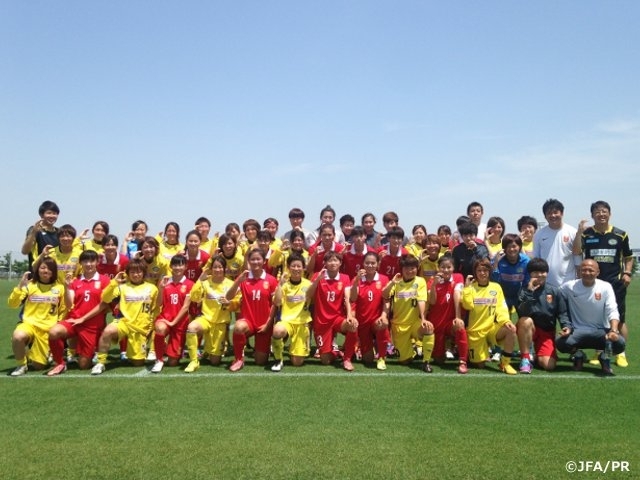 U-19 China Women's National Team hold training camp at J-GREEN Sakai