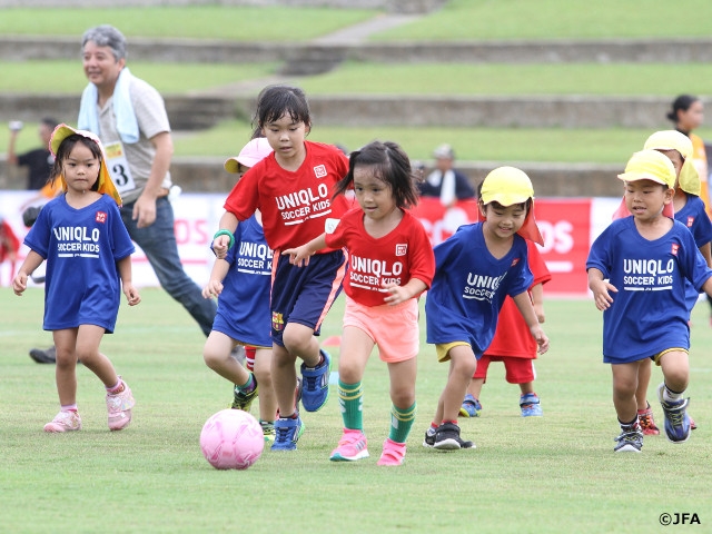 JFA Uniqlo Soccer Kids in Okinawa - event report