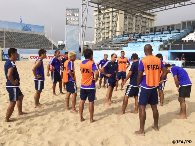 Japan Beach Soccer National Team hold open practice for quarterfinal against Italy tomorrow- FIFA Beach Soccer World Cup Portugal 2015