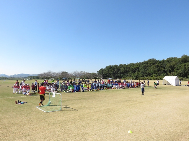 JFAキッズ（U-6/8）サッカーフェスティバル 兵庫県加東市の北播衛生組合スポーツ公園に、475人が参加！