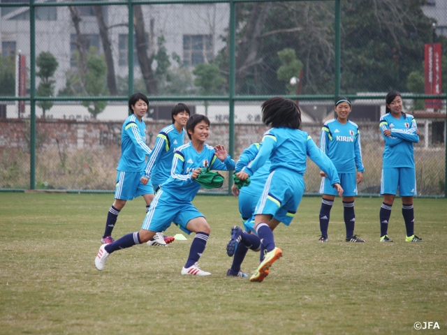 U-16 Japan Women's National Team prepare for final against DPR Korea in AFC U-16 Women's Championship China 2015