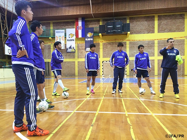 Japan Futsal National Team squad arrive in Croatia for European tour friendlies