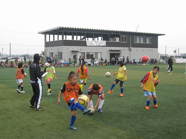 JFAレディース／ガールズサッカーフェスティバル 奈良県磯城郡の奈良県フットボールセンターに、211人が参加！
