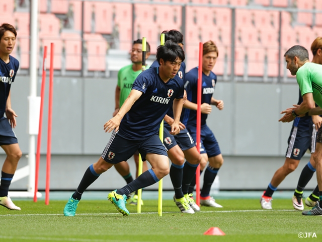 SAMURAI BLUE resume training for KIRIN CUP final