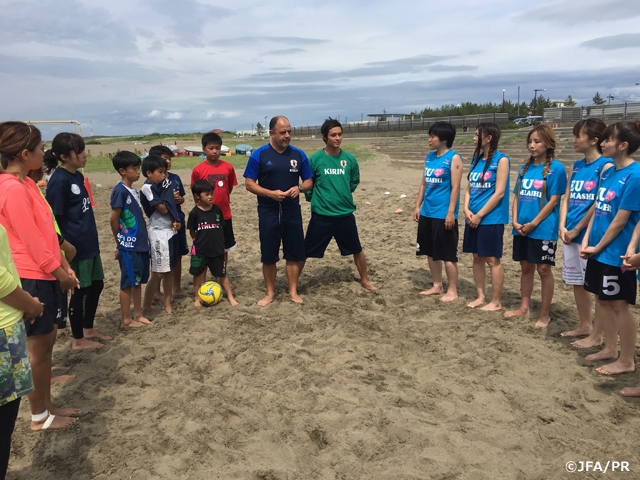 ビーチサッカー日本代表　マルセロ・メンデス監督による女子選手を対象としたクリニックを新潟県で開催