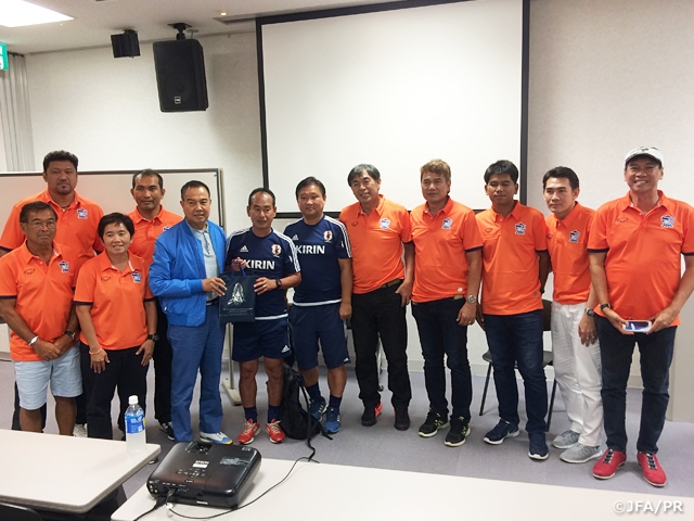 タイサッカー協会会長とアンダーカテゴリーコーチ陣が日本での視察を終え帰国