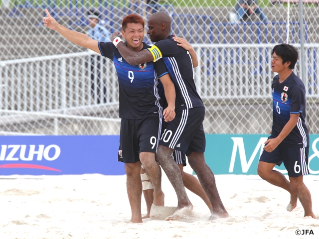 Japan Beach Soccer National Team beat the strong team Tahiti!