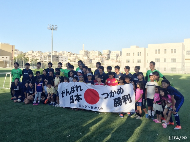 U-17 Japan Women’s National Team visit Supplementary Japanese School in Jordan