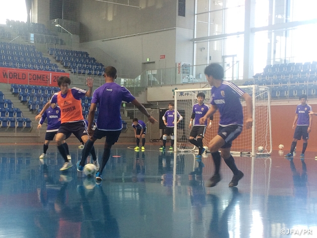 U-19 Japan futsal squad have valuable practice sessions on second day of training camp