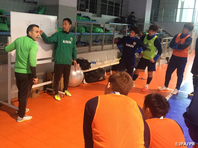 フットサル日本代表候補トレーニングキャンプ　セットプレーのパターンを徹底