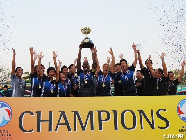 Japan Beach Soccer Team crowned champions after beating Hungary in final — Thailand 5 Beach Soccer Championship 2017