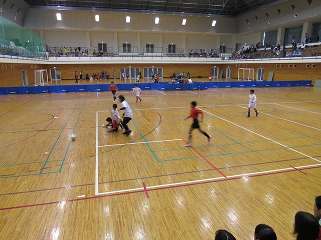 JFAファミリーフットサルフェスティバル 愛媛県伊予市の伊予市民体育館に、96人が参加！