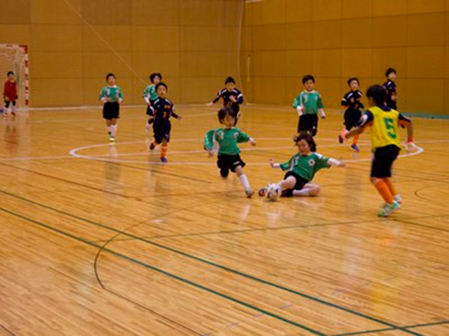 JFAキッズ（U-8/10）サッカーフェスティバル 福島県伊達郡の川俣町体育館に、486人が参加！
