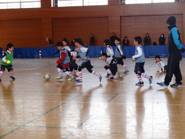JFAキッズ（U-10）サッカーフェスティバル 福島県郡山市の磐梯熱海スポーツパーク体育館に、151人が参加！