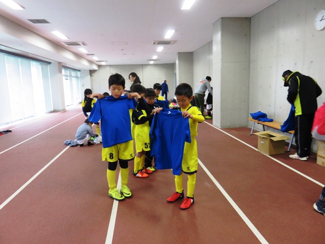 JFAキッズ（U-8）サッカーフェスティバル 兵庫県三木市の三木総合防災公園第３球技場に、82人が参加！