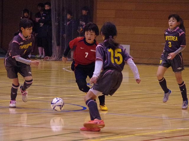 JFAガールズサッカーフェスティバル 富山県南砺市の南砺市福野体育館に、197人が参加！