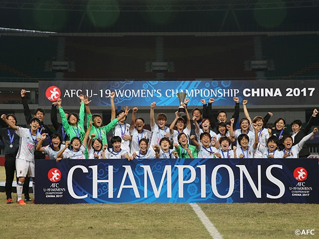 Afc U 19女子選手権中国17の優勝トロフィーを展示 日本サッカーミュージアム Jfa 公益財団法人日本サッカー協会