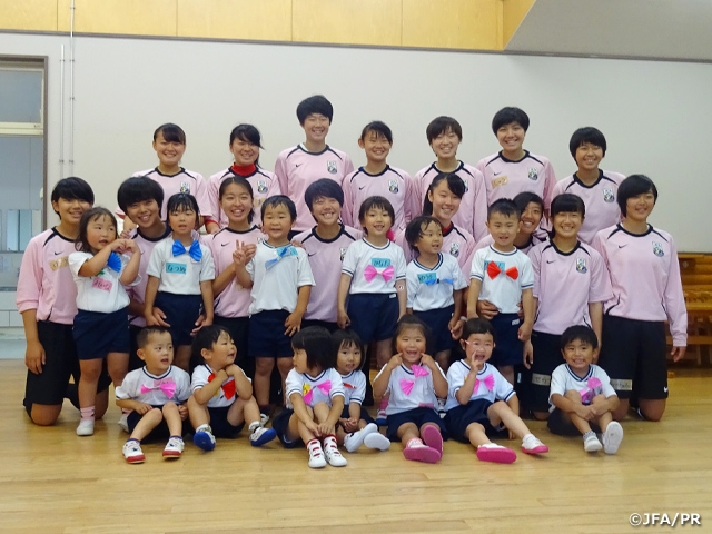JFAアカデミー福島女子　裾野市立富岡第二幼稚園にてサッカー教室を実施