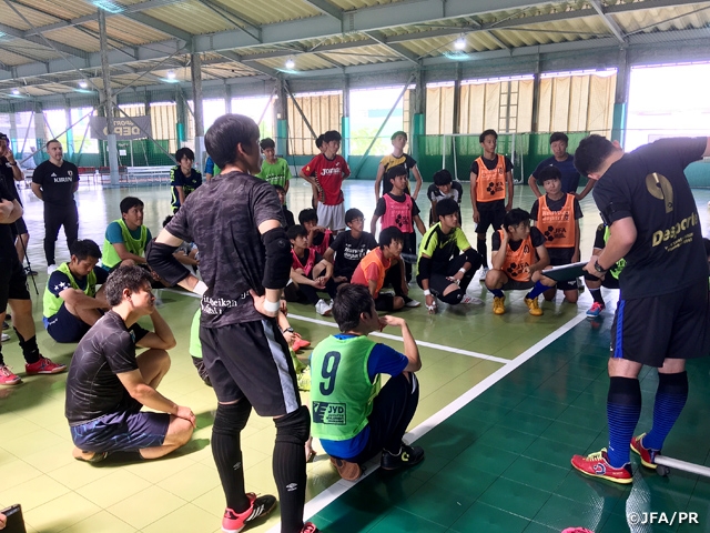 2年目のフットサルA級コーチ養成講習会、中期コースを大阪府大阪市で開催