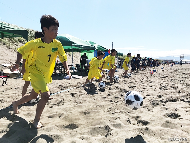 JFAビーチサッカー巡回クリニックを北海道にて開催