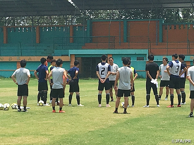 U-19 Japan National Team prepares ahead of match against Thailand at AFC U-19 Championship Indonesia 2018