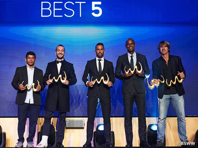 MOREIRA Ozu named as the Best Five of the World at the Beach Soccer Stars 2018