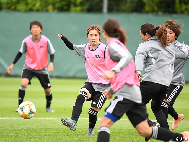 Nadeshiko Japan continues to train while the World Cup gets under way - FIFA Women's World Cup France 2019
