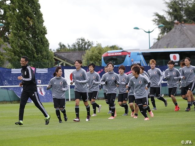 Nadeshiko Japan holds training session and official press conference ahead of their second group stage match against Scotland - FIFA Women's World Cup France 2019