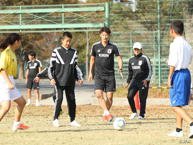 ～みんなで応援、みんなでプレー！～　JFAウォーキングサッカーフェスティバル＆ブラインドサッカー体験会　開催レポート