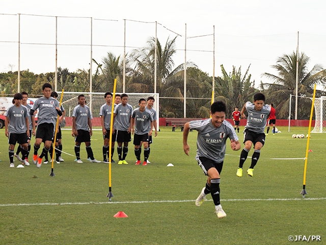 U-17 Japan National Team holds first training session in Vitoria - FIFA U-17 World Cup Brazil 2019