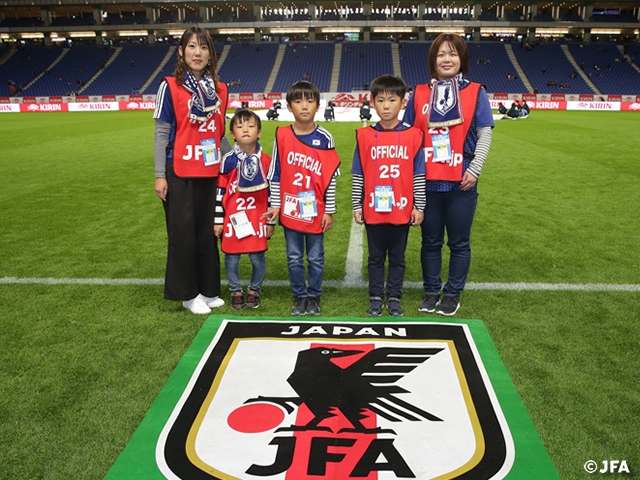 キリンチャレンジカップ2019 観戦レポート Vol 22 南田志保さんご家族 今安敦子さんご家族編 Jfa 公益財団法人日本サッカー協会