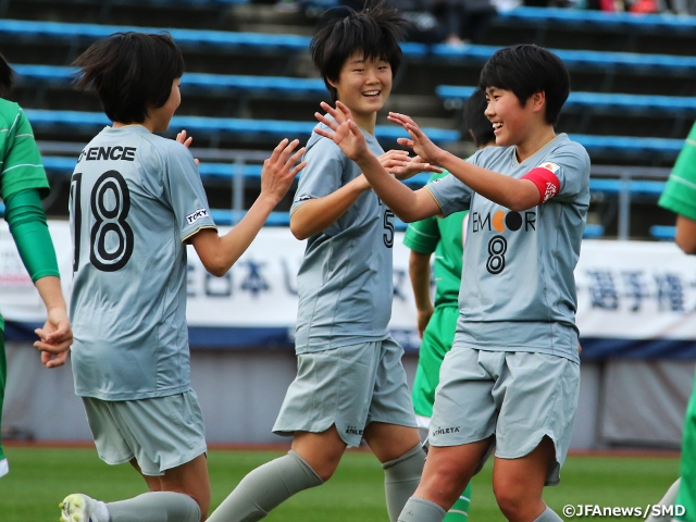 千葉とメニーナが決勝進出を決める　JFA 第23回全日本U-18 女子サッカー選手権大会 JOC ジュニアオリンピックカップ