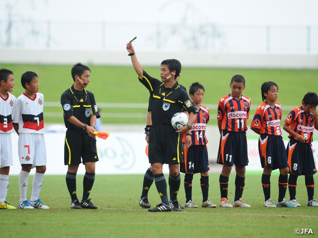 リスペクト新ロゴとグリーンカード サッカーの活動における暴力根絶に向けてvol 93 Jfa 公益財団法人日本サッカー協会