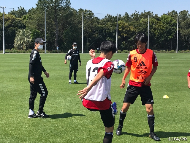 U-15日本代表候補キャンプ、チーム初のトレーニングキャンプで始動