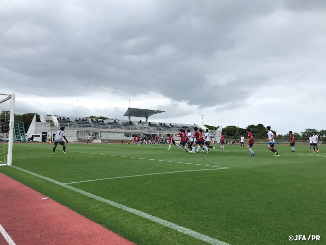 U-17日本代表候補トレーニングキャンプ　関東大学選抜とのトレーニングマッチでキャンプを終了