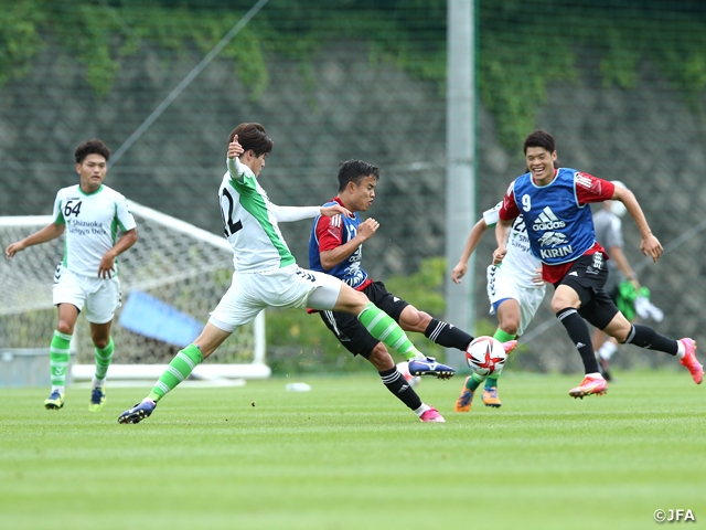 U 24日本代表 地元の大学生と練習試合 Jfa 公益財団法人日本サッカー協会