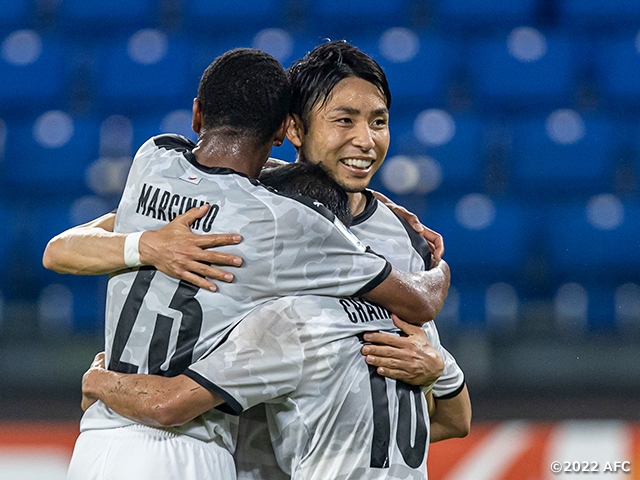 Kawasaki claim group lead with 5-0 victory, while Yokohama FM and Kobe also make forward progress to advance through group stage