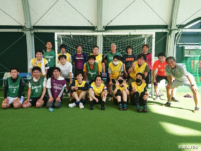 元サッカー日本代表選手がコーチを務める「JFAシニアサッカークリニック」を開催！