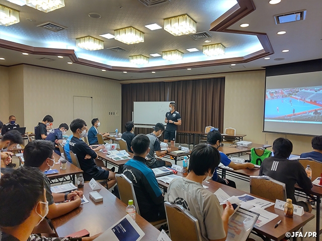 2年ぶりにフットサルB級コーチ養成講習会を愛媛県で開催