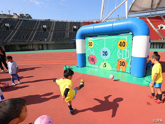 JFAユニクロサッカーキッズ in 熊本を開催
