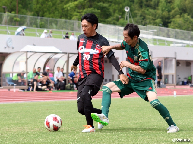 1次ラウンド突破を目指して激戦が続く　JFA 第22回全日本O-50サッカー大会