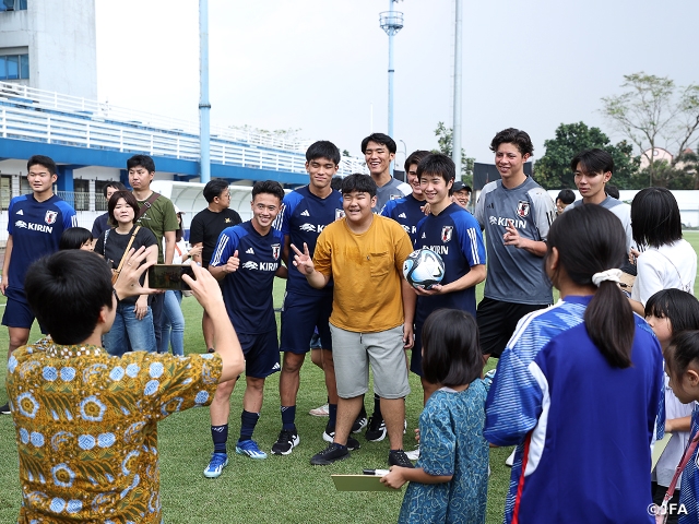 インドネシア・バンドン日本人学校と交流会を実施　U-17日本代表